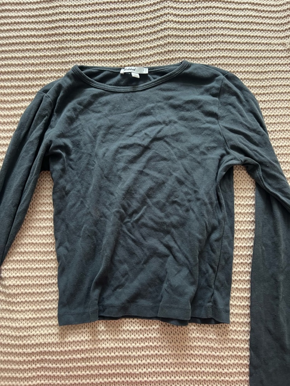 subdued basic longsleeve